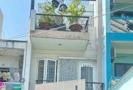 NGAY LÊ VĂN QUỚI 80m2 - 3 TẦNG - 3PN - HẺM XE HƠI -  SỔ HỒNG VUÔNG VỨC - CHỈ NHỈNH 6 TỶ